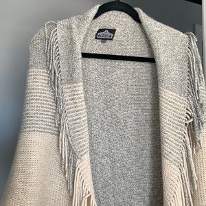 Fringed shall